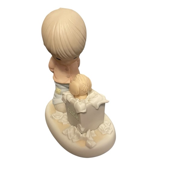 Precious Moments "You Just Can't Chuck a Good Friendship" Vintage 88 in Box - Picture 3 of 5